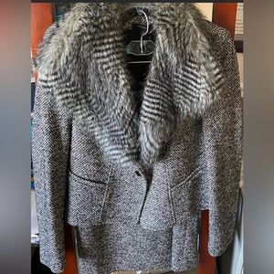 BLACK FRIDAY!!Vintage Ann Taylor Primadonna 2pc genuine fur removable collar.